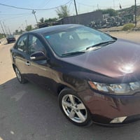 فورتي 2010 رقم بغداد دولي مكينة 1800 دوووش ضررها باب خلف الساىق فقط مو...