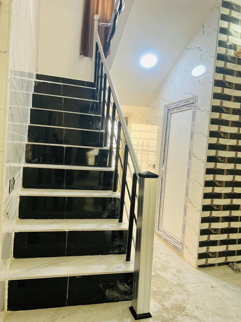 مستمرين في الأعمال اليومية 
عمل اليوم محجر المنيوم في قرية العبارة دار الاخ علي آل مسرهد 
        الحاج سيد ميثم للألمنيوم 
كاونترات محجرات بيبان شبابيك بكافه الأنواع 
بأدارة :الحاج سيد ميثم بهية   
للتواصل خاص او الاتصال على الارقام التالية
☎️(***********)
☎️(***********)
