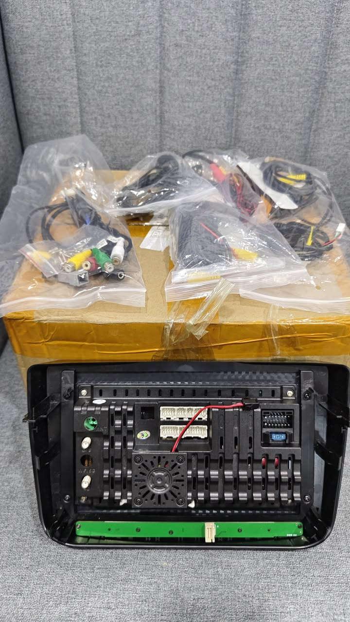 السلام عليكم شاشة مال السيارة قياس 9 اينج مال بالة امزون اصلي جديد مامستخدم نظام اندرويد مواصفات كاربلي اوتو واي فاي بلوتوث وجيبي اس فول مواصفات الرام 4 وذاكيرة 64 خريطة كبير بيها معالج 8 ياخذ سيم بيها فان ايطار و كاميرا خلفية وياه كامل ملحقات بدون نقص شغال بشرط ديقته شاشة فول شاشة واحد على واحد 

سعر 90 الف 

توصيل كل محافظات متوفر


**إذا كنت صاحب هذا الإعلان وتريد حذفه لأي سبب، رجاءا أرسل رسالة إلى الدعم الفني**