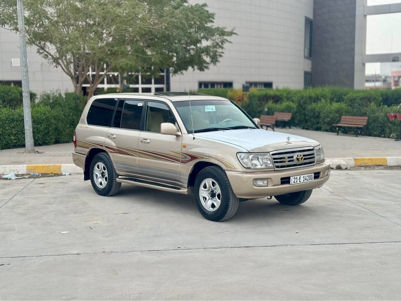 تويوتا لاندكروزر موديل ٢٠٠٣ (اصولي) 

سعرااا ١٤٦ و مجال قليل 

مكااان كركوك اسكان 

سيارة  مكفوول بس جاملغ صبغ بدون دواخل و ضربة 
فووول فوول مواصفات سلايت  شاشة حساسات ثلاجة و اوتوماتيك 
٧ راكب داخل  فورميكا  فور ويل و ئاريل  و كوبون بنزين موجود 
گير و محرك بشرط بدون صوت و بخار و صرف گير اوتو 
سنوية و هزة و زينكة كلهم جديد بشرط تحويل و وكالة 
تحويل (اصولي ) يعني تحويل (اصل )

*********** اسياسيل 
*********** كوره ك كركوك, العراق
