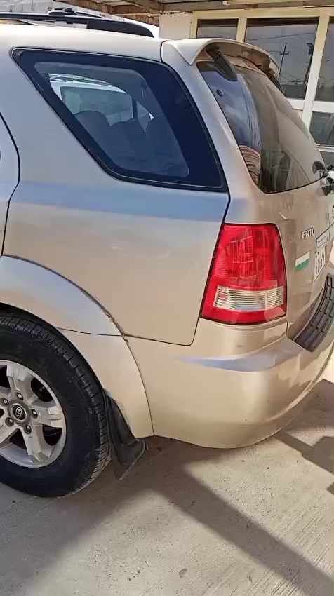 سلام عليكم كيا سورنتو 2004 كير محرك بشرط 3500
رقم سنويه جديد  بسمي شرط تحويل 
ماشيه 160 الف 
بيهه صبغ جاملغ بدون دواخل 
مكان سياره بغداد ***********
السعر 80 بيهه مجال بسيط
