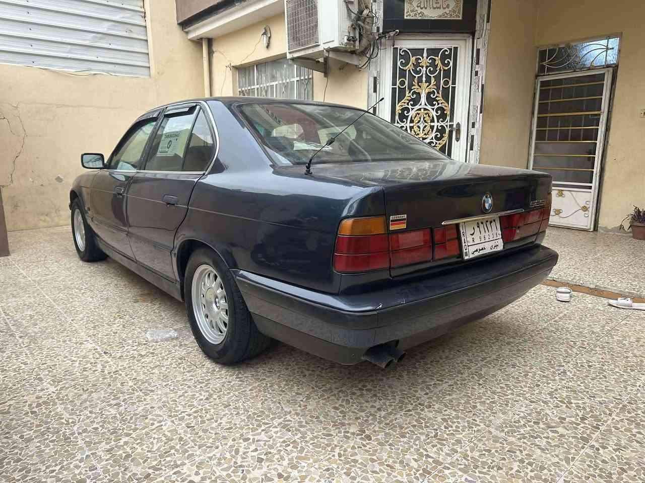 السلام عليكم
للبيع بي ام ✔️

حجم 525 كبس✔️

كير عادي ✔️

كير مكينه جدد✔️

طخم نضيف امامي خلفي ✔️

رقم الماني شرط تحويل ✔️

تايرات جدد ✔️

صبغ جماليه ✔️

تبريد ثلج ❄

***********

سياره احلى من صور ✔️

..... سعر 58 بيها مجال
