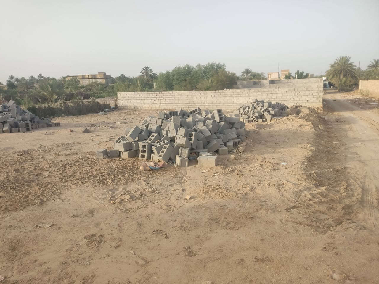 قطعة ارض ٤٠٠م.. السعر الكلي 30مليون.. يباع نصها.. ركن طابو زراعي سند 25للبيع العنوان كوفه شارع المعمل. كريشات. قرب مدرسة هاني بن عروه. قرب الروفه للاستفسار الاتصال على الرقم ***********يوجد واتساب او على الخاص
