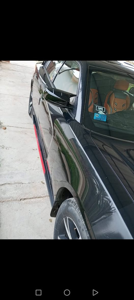 السلام عليكم♕ جارجر للبيع♕ 2013♕ السياره لا ضربه لا مدعومه لا قلبه ولا مرتكيه مصبوغه عام فقط جماليه♕ ماكينه جديده بصمه السياره♕ جير جديد تخم تاير♕ جواها♕ سنويتها تسقط لل 27 شهر السادس♕ الحب يتصل الرقم وعلى الواتساب♕***********
