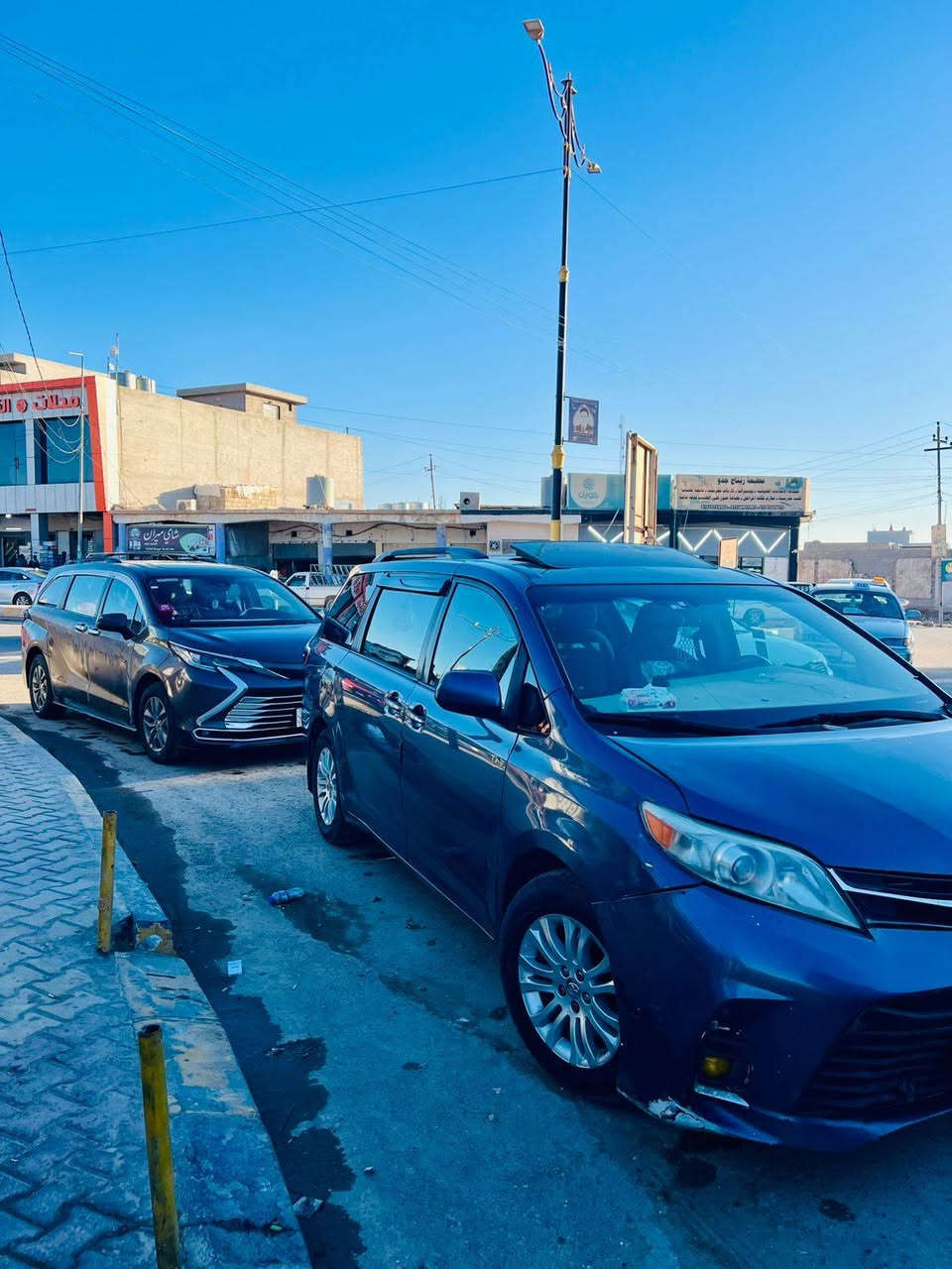 سلام عليكم سينا موديل 17  فول مواصفات واحد ع واحد حادث مرفق ويه صور سياره جاهزه من دعاميه لدعاميه  مكينه مفتوح مكان سياره موصل تلعفر  سعر(170)  بيها مجال      ***********
