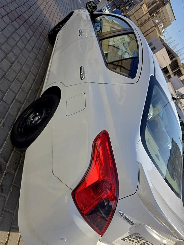 السلام عليكم #للبيع سني 2022 خليجية هندية بليتة زركة سيارة كاملة وجاهزة من كلشي اي نقص مابيهة
رقم اربيل جديد تحويل شوكت ميعجبك
كير مكينة تبريد خير من الله 
منظومة زنون
تخم تاير جديد
بيهة ربع جاملغ خلفي صبغ
ومكان بارد
بدون دواخل بدون كلشي
مواصفات السني معروفة:
تحكم ستيرن
مانع انزلاق
تجاوي خلفية متحركة
حساسات خلفية
حساس تاير
يدات نيكل
مكان السيارة :بغداد سبع ابكار
السعر : 107وبيهة مجال بسيط
للاتصال : *********** بغداد, العراق
