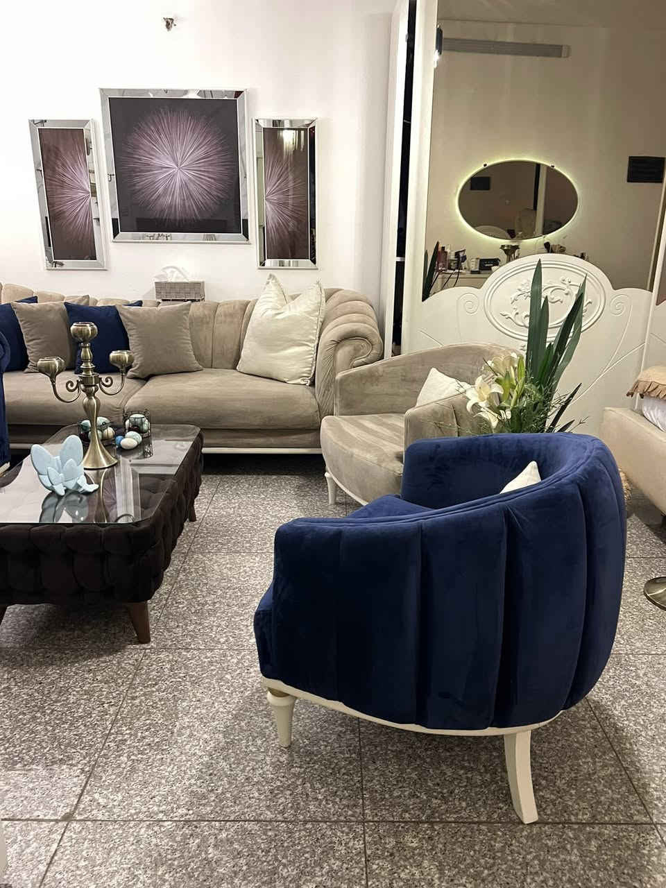 تخم تركي ٨ مقاعد اي ظرر مابي جداا نضيف قماشه بيبي فيس والاسفنج سوفت طبي والارجل والهيكل كله خشب زان مكان بغداد الشراي يتفضل خاص


**إذا كنت صاحب هذا الإعلان وتريد حذفه لأي سبب، رجاءا أرسل رسالة إلى الدعم الفني**