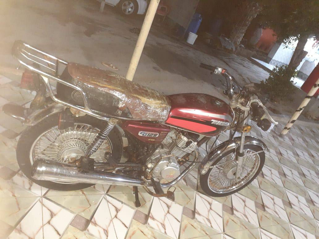 السلام عليكم دراجه لبيع تايكر موديل 2021 اوراق اصلي محرك ما مفتوح الدراجه خير من الله شوفت عيونك المكان  حله 
يم الجامعه مل بابل السعر 400 وبيه مجال 
الاتصال ***********
