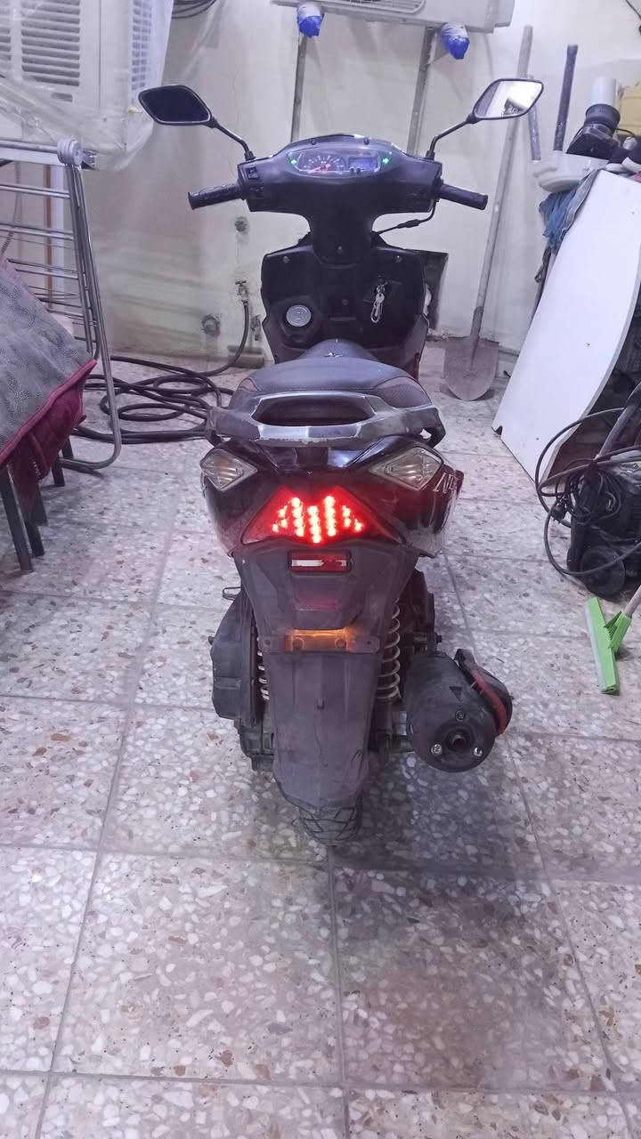 للبيع تجي تفحص وتاخذها من البيت السعر 500 قفل العنوان حي الجهاد
***********
