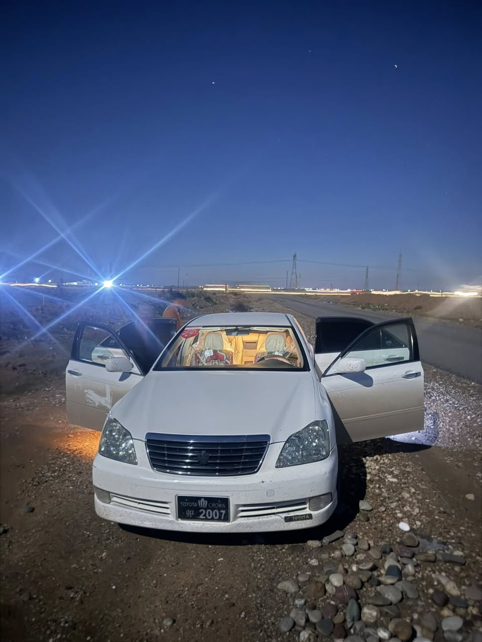 للبيع شاهينه ادوات ادوات ادوات سياره نضيفه كير محرك شرط صدر تايرات جدد حيل سياره  فول  السعر 42 وبيها مجال للأستفسار .***********
