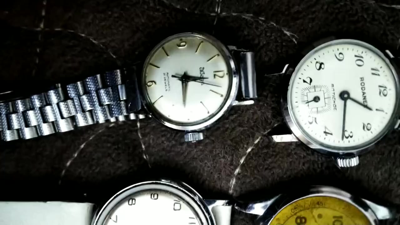 من رخصه الدير المحترم بسبب الوعود الكاذبه اعاده نشر خمس ساعات للبيع بيعه وحدة ٤تكويك وحده اوتوماتك  الكل شغال ملاحظه المربعه الكبيره شهري فقط مايشتغل اقطار نواعم  وحده قطر ٣٩


**إذا كنت صاحب هذا الإعلان وتريد حذفه لأي سبب، رجاءا أرسل رسالة إلى الدعم الفني**