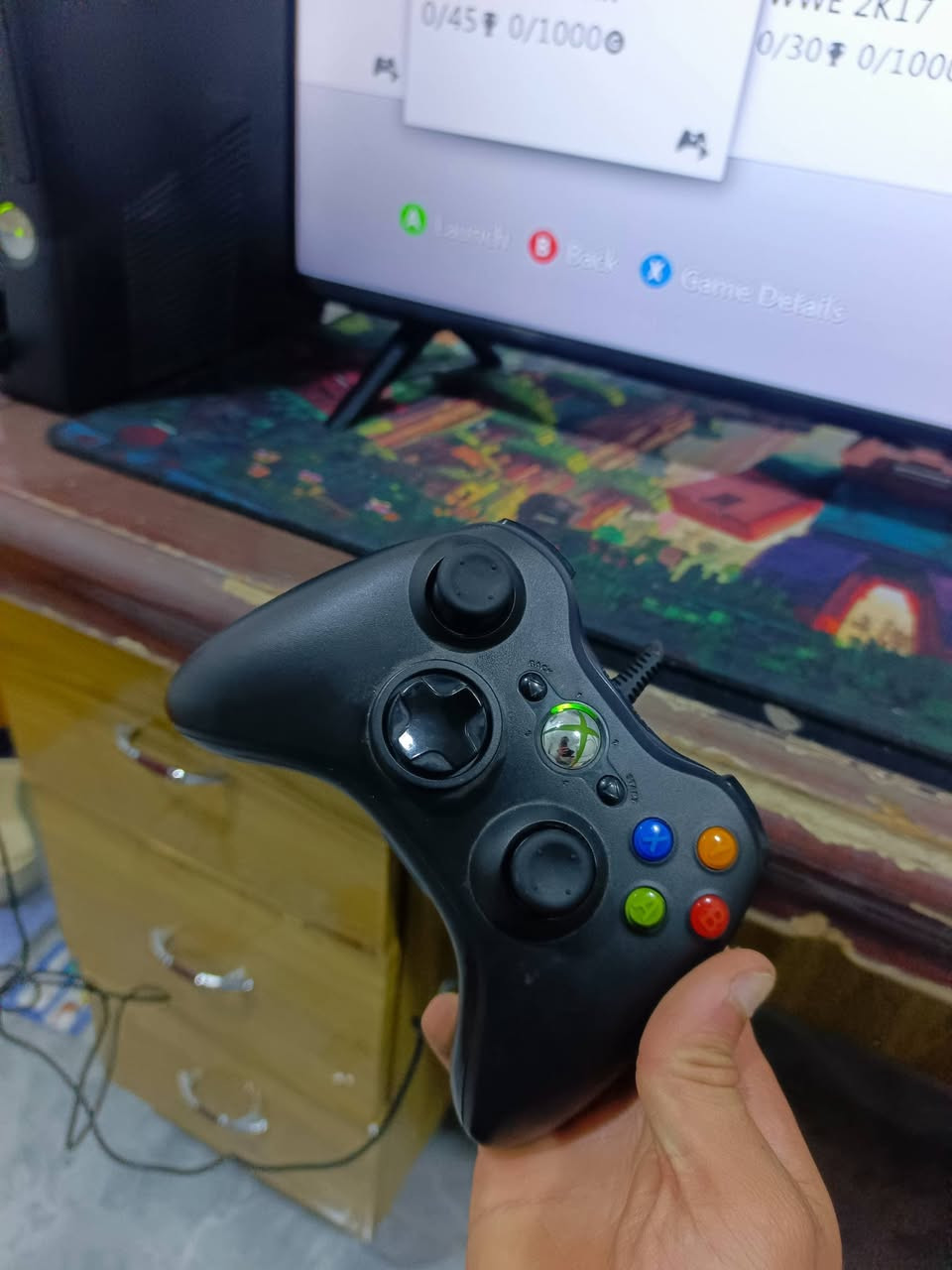 السلام عليكم 
اخوان اكسبوكس 360 سلم للبيع
وياه 3 جوستكات وحدة منهن بعدهي جديدة والجوستك الواير لس الكير مالهة تعبان بس يصلح ترجع جديدة
يجي بي 30 لعبة متنوعة وقويات الجهاز امانه الله نضيف وحتى شكلة من بره نضيف يعني ما بي اي شخط
السعر 120 وبي مجال للطيبين 
العنوان بغداد المعامل 
*********** واتساب متواجد
