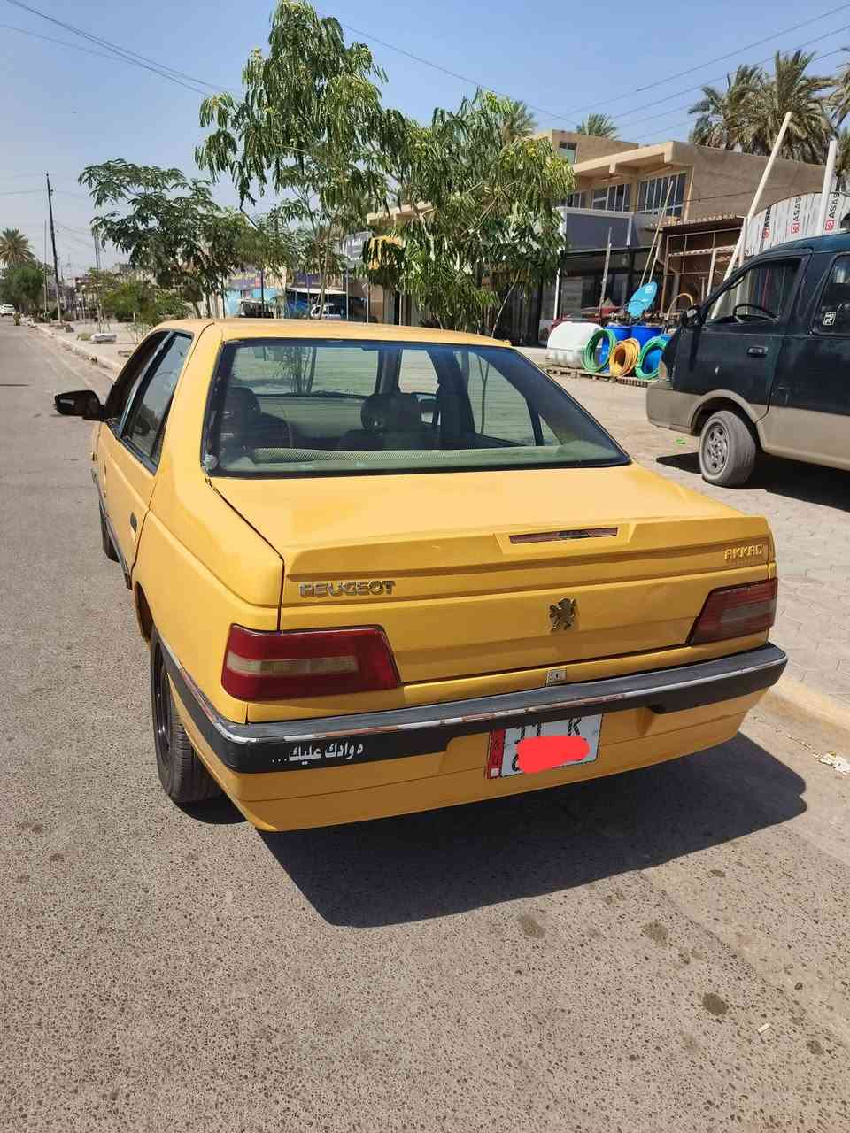 السلام عليكم
للبيع بيجو لميس موديل ٢٠١٠  كير ومحرك فرنسي تصليح ٤ جاملغات ومصبوغه عام حتى لا يختلف لون وعندي تصوير مقطع فيديو قبل الصبغ تبريد شغال مبدل مشط ستيرن مستعمل. اطارات طخم جدد باتري جديد سنويه تنتهي لسنه ٢٠٣٠ السعر ٢٩ وبيه مجال للشراي العنوان بغداد المدائن تجي وتشوف وما يكون خاطرك الا طيب
موبايل ***********
