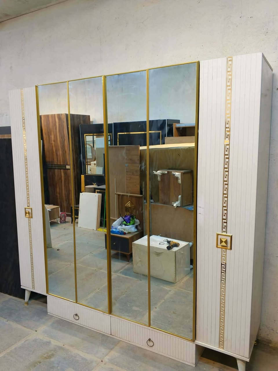 غرفه نوم تركي 🇹🇷🔥 
مستخدم كنتور ابواب 
7قطع نضافة 95💯 
سعر 600 مع شد ونقل مجاني محافظات كروه🚛🧑‍🔧


**إذا كنت صاحب هذا الإعلان وتريد حذفه لأي سبب، رجاءا أرسل رسالة إلى الدعم الفني**