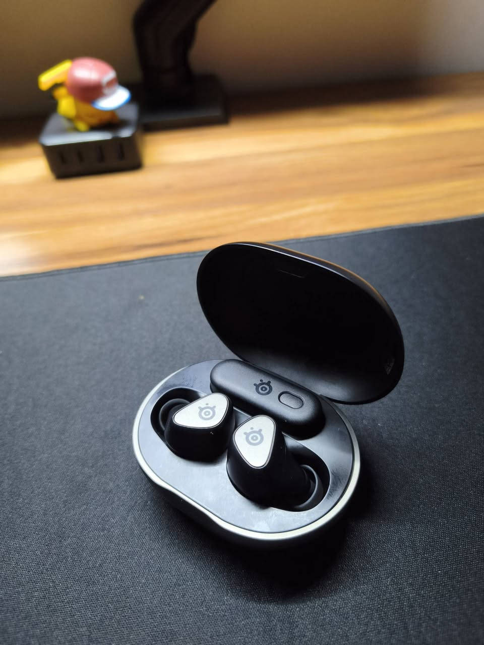 جديد جدا كامل ملحقات
SteelSeries Arctis GameBuds Black (PS & Multi Platrorms)

180 الف وبيها مجال والتوصيل مجاني


**إذا كنت صاحب هذا الإعلان وتريد حذفه لأي سبب، رجاءا أرسل رسالة إلى الدعم الفني**