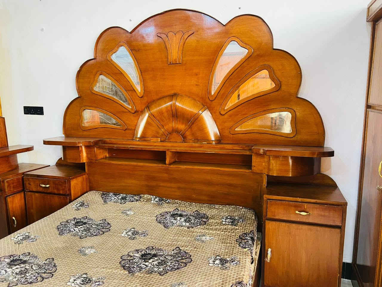 غرفه حطاطه فصال السعر 750 وبيه مجال ***********
