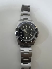 ساعة اوتوماتيك مستخدم نظافة عالية مع الملحقات للبيع التواصل خاص او على...