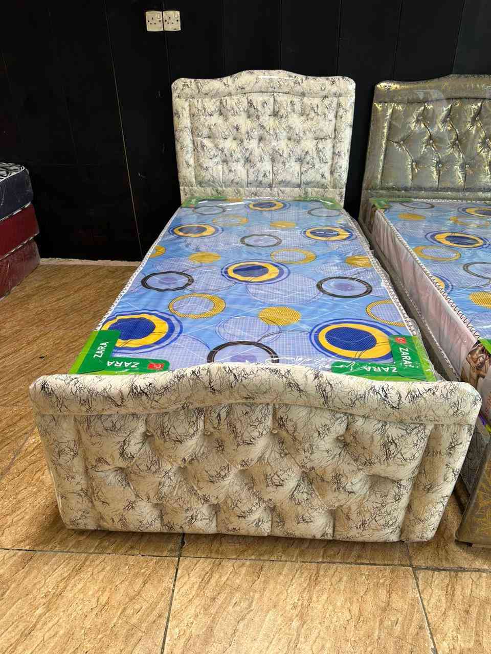 جرابي ١نفر حسب الطلب بكافة التصاميم تفصال درجه اوله للاستفسار المراسله عبر الوتساب


**إذا كنت صاحب هذا الإعلان وتريد حذفه لأي سبب، رجاءا أرسل رسالة إلى الدعم الفني**