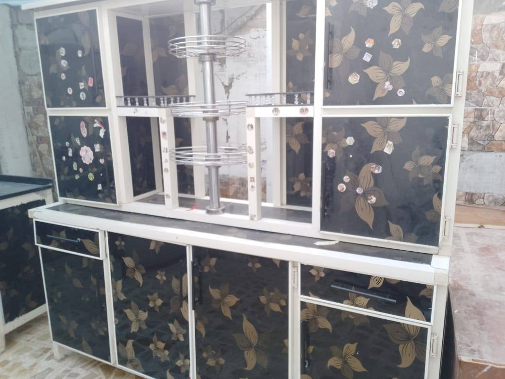 كاونتر مترين ابو نزال وسنك متر وثلاثين سم كلش نظيف ابو السله استعمال بسيط اخو الجديد سعر310


**إذا كنت صاحب هذا الإعلان وتريد حذفه لأي سبب، رجاءا أرسل رسالة إلى الدعم الفني**