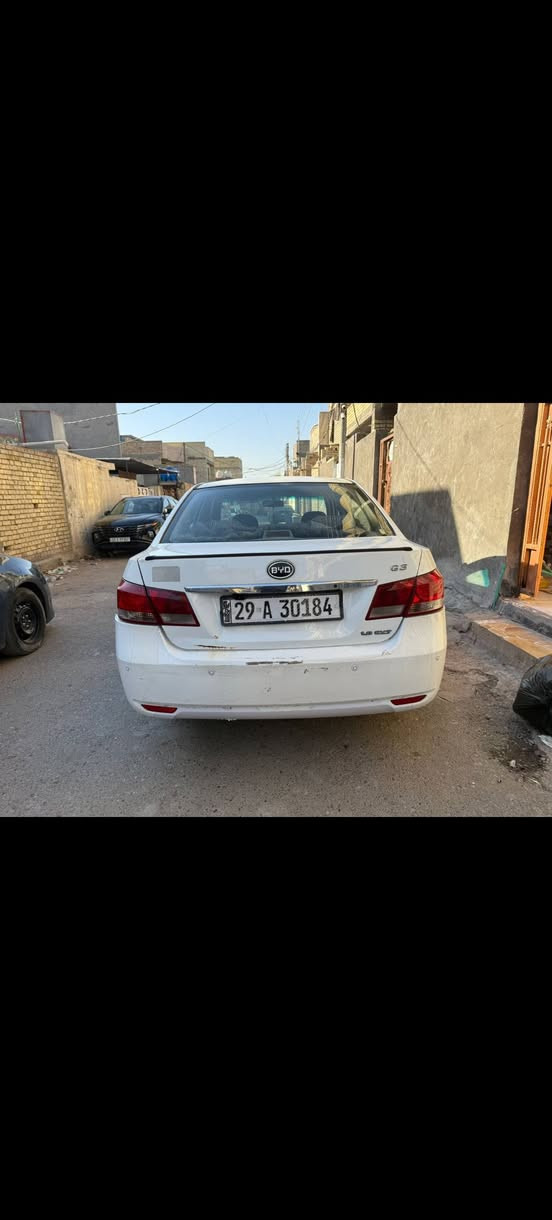 سلام عليكم
بي وايدي موديل 2015 فول موصفات
ساره جاهزه من كلشي  محوره مكينه وكير كورلاه 1800 كامره خلفيه شاشه تحكم ستيرن اشره بل مري تخم تاير جديد سياره جاهزه الخير العنوان بغداد البلديات الاتصال علئ الرقم  *********** السعر 55 وبيهه مجال قليل

