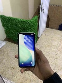 أيفون 11عادي جهاز كلش نضيف فقط مستبدل شاشة احسن نوعية وبطارية ذاكرة ١٢...