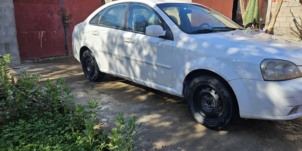 السلام عليكم  سياره وابترا 2009
مزاد كتاب +وكاله 
مكينه كير وين ما يعجبك اطلع 
كفاله من الصبغ والتبديل 
تخمم تاير جديد 
المكان ذي قار قضاء الرفاعي 
السعر 50 وبيها مجال 
انتصل 
***********
/***********
