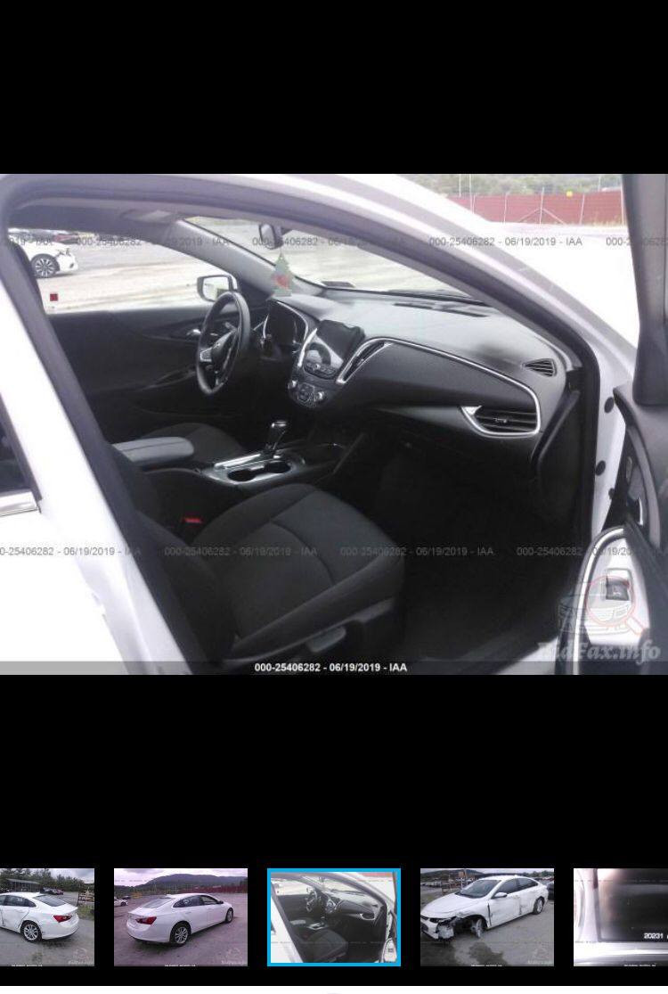 ماليبو موديل 18 lt رقم بغداد
ماشيه 128 الف كيلو
حادثها جاملغ وبابين بدون ايرباك
تبريد ثلج 
فقط حداديه يحتاجلها ادامه
بصمه شاشه تبريد قطعتين
السيارة باسمي تحويل ثاني يوم
السعر 120 وبيها مجال 
للاستفسار : ***********
العنوان السيدية
