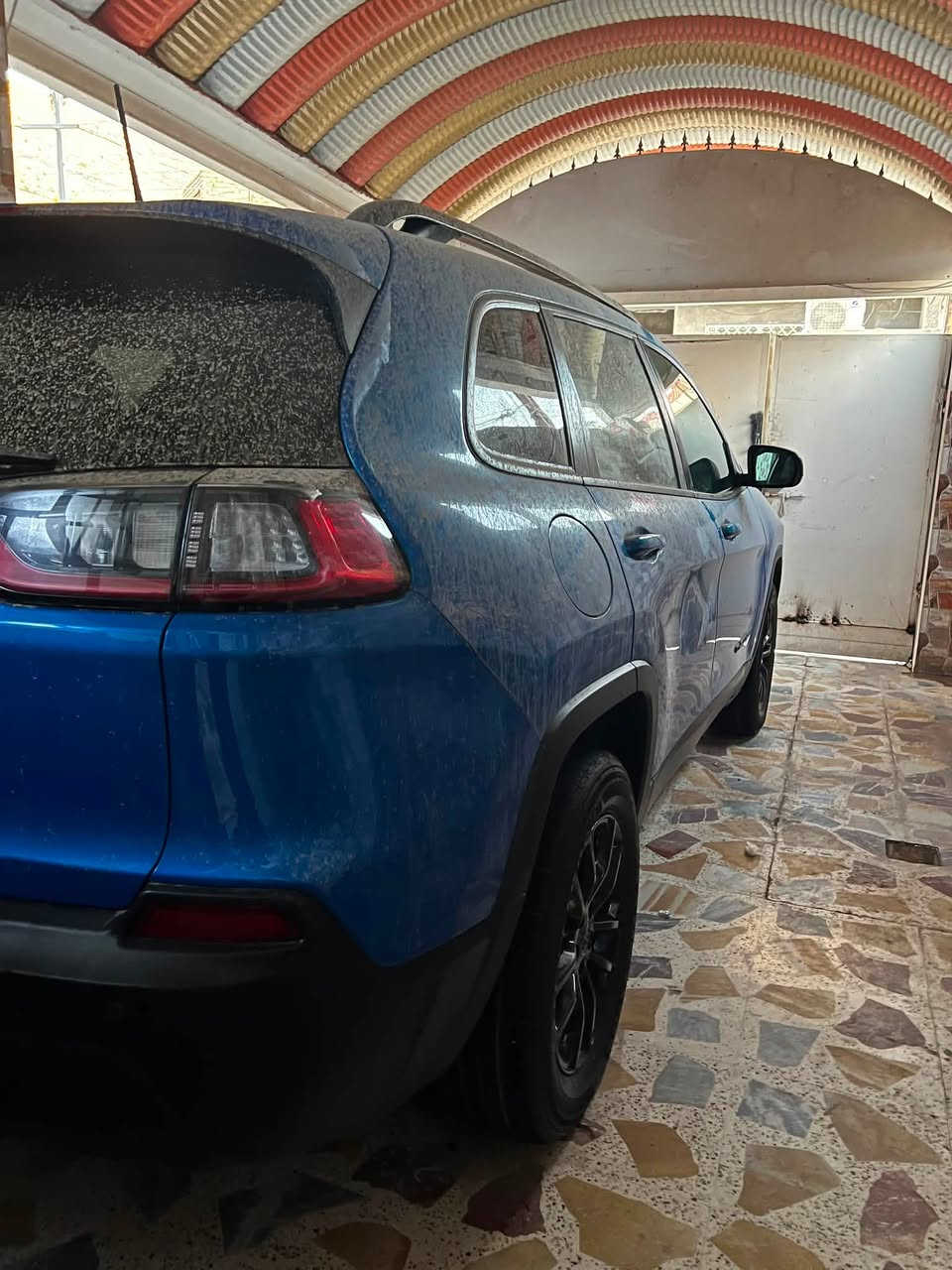 السلام عليكم جيب موديل 23رقمه بغداد مكينه 2400 تبريد قطعتين كشنات جلد وتدفئه حادثه جاملغ وبنيد ماشيه 67 ميل المكان ميسان الاتصال ***********
