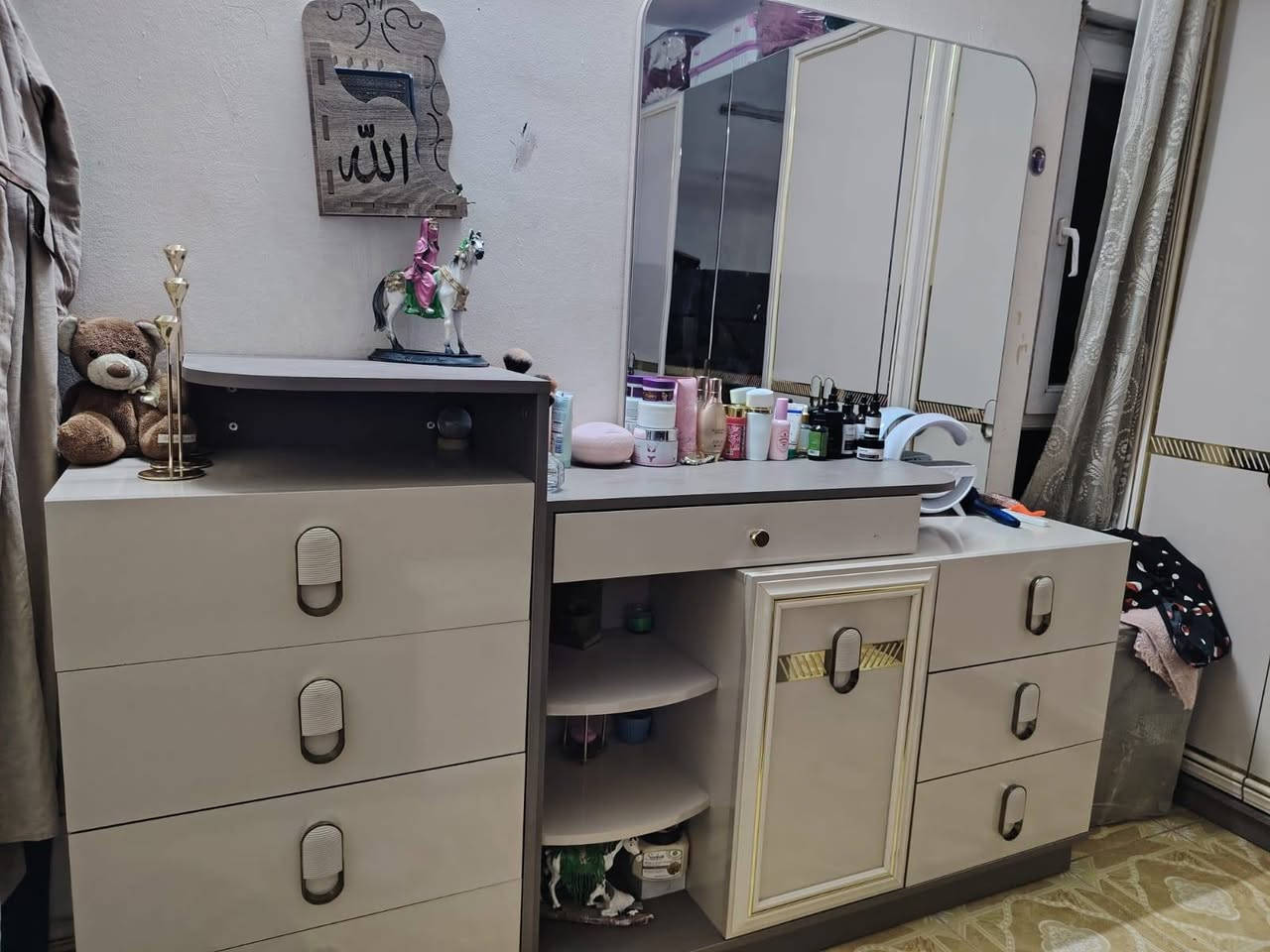 السلام عليكم عندي اغراض للبيع ومحتاج ابيعهم اللي يريد يراسلني خاص


**إذا كنت صاحب هذا الإعلان وتريد حذفه لأي سبب، رجاءا أرسل رسالة إلى الدعم الفني**