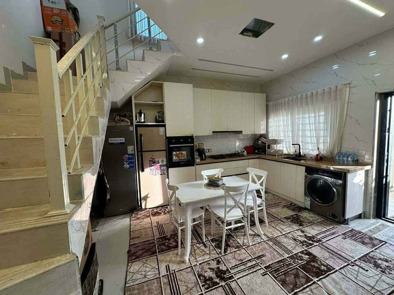 🏠 دار للبيع طابو صرف بأسم شخص واحد
#المساحة 100متر عل حديقه ركن
#الموقع  المنطقة 55 قرب الكوسترات 
#السعر85مع المجال
عنوان الفرع الأول #مكتب السند سايدين كوباني قرب صيدلية غصن الزيتون
عنوان الفرع الثاني مكتب #أنجي سايدين كوباني قرب أسواق ابو رافد
للأستفسار *********** أبو سند
