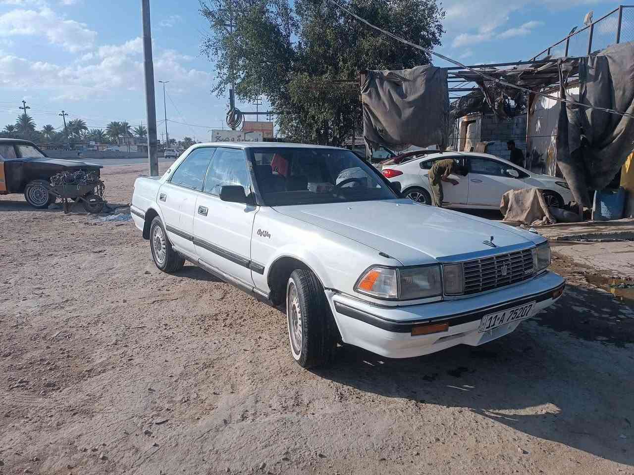 سيارة هارتوب 88يسرة بلاد مكينة وكير جديد تبريد ثلج حدادي 1/1 تايرات اربعتهن جدد وغرفة نضيفة  سنوية 30رقم بغداد دولي مشروع وطني تحويل ثاني يوم السعر 38
ال نتصال علئ رقم 
***********
