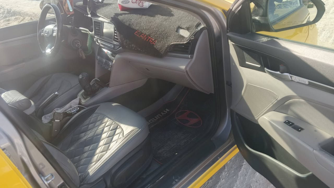 السلام عليكم من رخصت الادمن سياره موديل 2020كير ايتي مبدل بيهه بنيد وجاملق مكينه دوش 2000 السعر 147 رجااا غير متوفر فيس رقم الهاتف موجود ***********.0772773420
