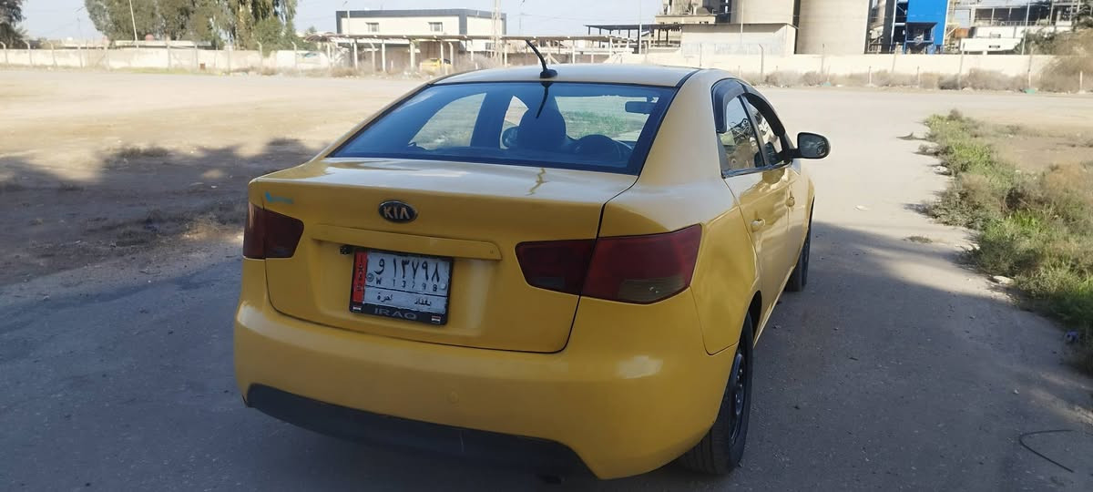 فورتي وارد امريكي2013
كير و مكرك 2400 ✈️✈️ شرط فحص
تبريد 🥶 ثلج
تخم تاير جديد 
شاشه ايباد تحكم ستيرنا
حادثها مال امريكه  جاملغ الخلفي بدون داخل خلاص
مصفر غرمات وهيأة نقل
رقم بغداد تحويل مباشر
مكان السياره بابل المسيب 
*********** / ***********
