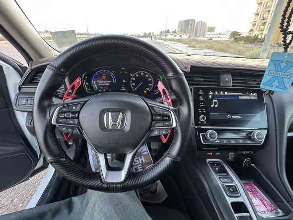 السلام عليكم 
هوندا انسايت ٢٠٢١ هايبرد 
بدون تبديل بدوم صبغ بارد فقط مكان اللايت اليسرى 
سيارة حلوة وعمليه واقتصاديه 
تجي وتشوف بعينك احلى من صور 
طبعا الفئه العاديه بدون فتحه كشن مخمل وبدون وايرلس هذا الاختلاف عن التورنك فقط 
السعر ١٤٢ وبيها مجال 
ولتقارنوها ب غير اللوان ومبدلين قطعتين واكثر كلمن وسعره
اخوان السياره جاهزه محرك 1500 هايبرد 
واكو مقطع فديو توضيحي للسياره 
مكان السياره بغداد تحويل مباشر
واي استفسار اني حاضر

***********

***********

( محمد الصعب )
