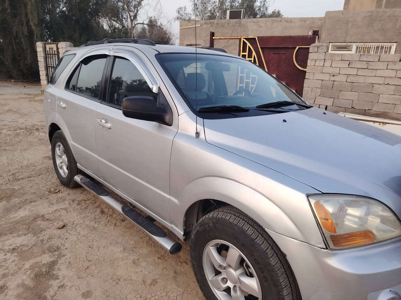 سورنتو مديل 2008 وارد أمريكي مكينه 3600 سياره جاهزه وما ناقصه اي شي السعر 95 وبيه مجال الاتصال على الرقم ***********
