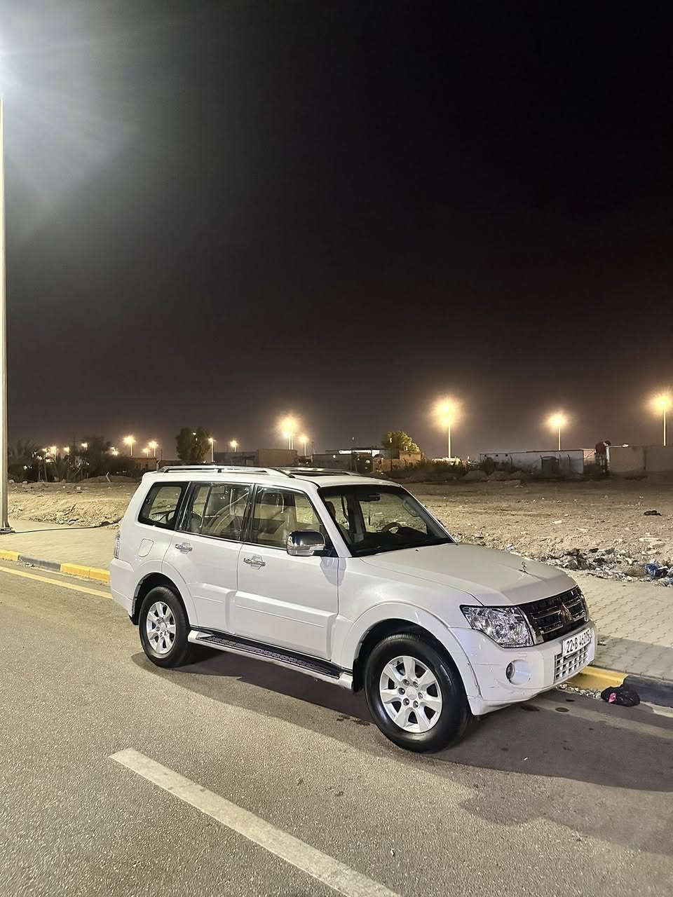 السلام عليكم
اخوان انا مكلف بالنشر التواصل مع الرقم واتساب 

باجيرو مديل 2014 خليجي

حبتور فول مواصفات 

كفاله عامه من صبغ وضربة وكهربائيات وميكانيك .

بانوراما 

بصمه 

شاشه

حساسات اماميه خلفيه 

كشنات كهربائيه 

سبعه راكب 

تبريد ثلج 3 قطع

الگير والمكينه كفاله عامه

ماشيه 140 الف كيلو 

السعر : 177 ورقه

السياره احلى من الصور ونصبتهه حلوه ومال جناي

العنوان : البصره -القبله- حي المهندسين

***********
