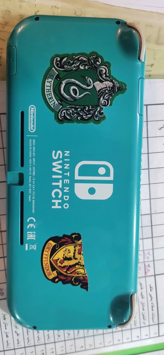 للبيع Nintendo switch lite مهكر نظامين راح 256 ومحدث اخر اصدار والعاب حديثه ب ٢٠٠ المكان بغداد شارع فلسطين ***********
