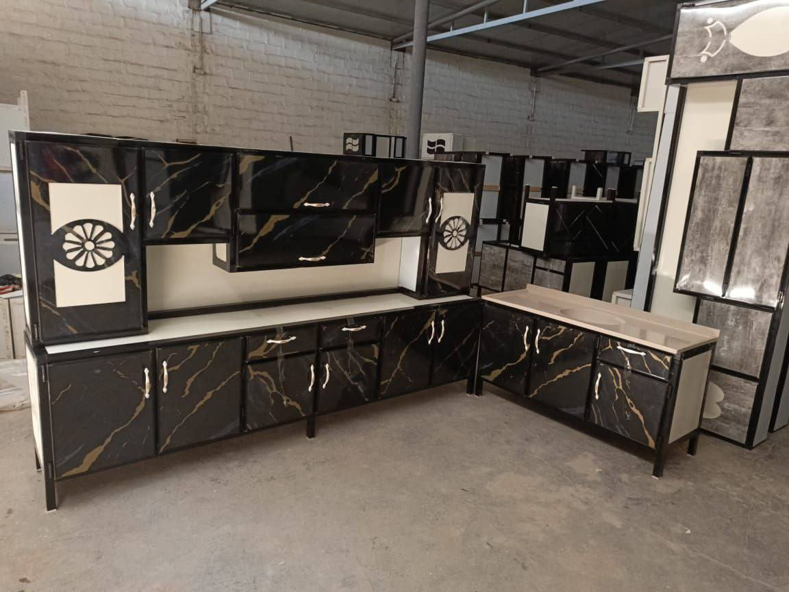 ***********
ثلاث قطع كاونتر وملحق ثلاث أمتار وسنك مرمر متر ونص سعر 455
