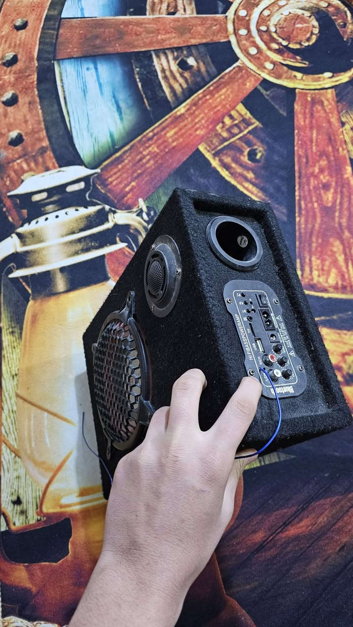 سلام عليكم مضخم وتقسيم جديد الله شاهد السعر 20 مكاني الحسينيه الخدمات مسقط رقم ***********
