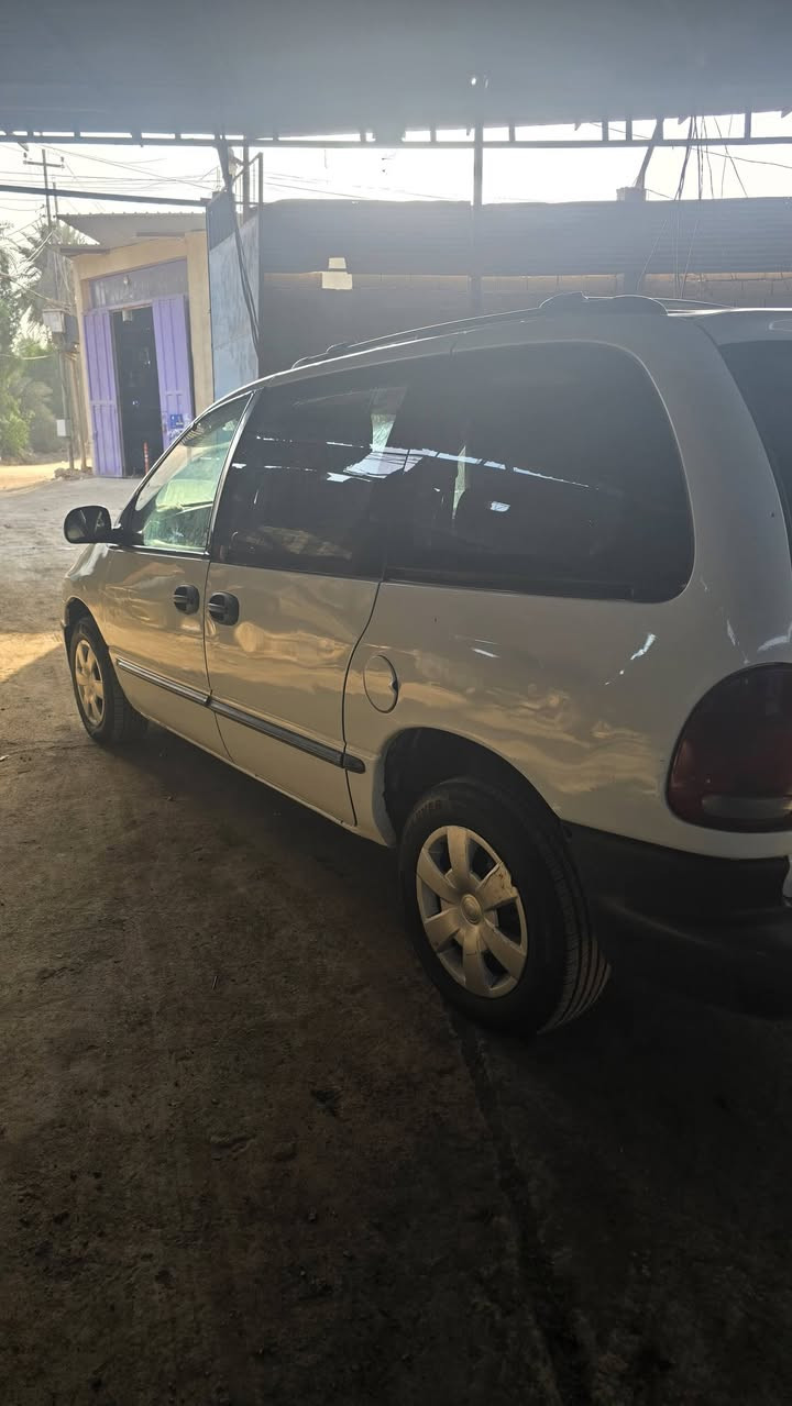 السلام عليكم
سياره دوج كرفان للبيع
مديل 2000
مكينيه 3000
تبريد شغال
7راكب
رقم بغداد خصوصي 
تحويل مباشر 
مصبوغه عام للجماليه
تخم تاير جديد
مكان بابل مركز مدينه 
السعر 55وبيه مجال 
الاستفسارات
***********
***********
