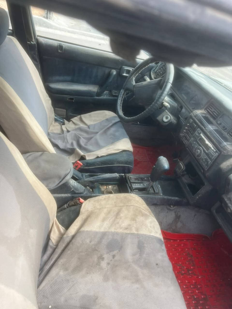 السلام عليكم سيدات للبيع موديل 1988/ جاهزه شغاله السعر 30 / الاتصال/ ***********موقعها بغداد
