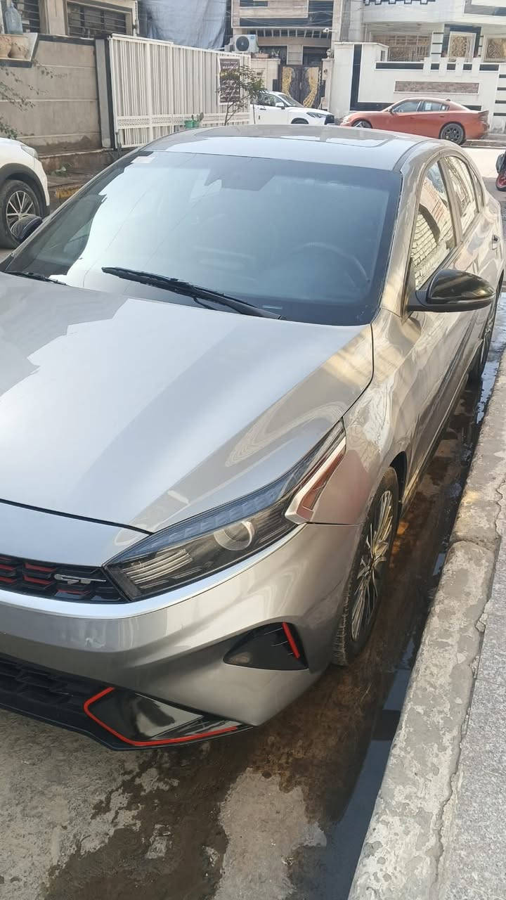 سلام عليكم فورتي جتي لاين فول مواصفات محرك 2000دوش موديل 23 وارد امريكي سعر 140وبيه مجال بغداد بلديات تفاصيل اكثر اتصل ***********
