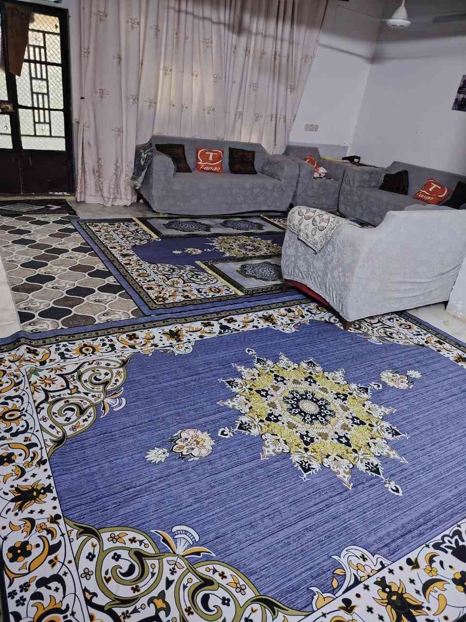 دار سكني للبيع  | حي الفرات
_______________________________
 الموقع | خلف متوسطة الاقصى  
_______________________________
 المساحة | 221 م2
الواجهة | 10 م
_______________________________
تفاصيل الدار بناء عكادة :
🔹 الطابق الارضي : 
1 غرف نوم الطابق الارضي
 استقبال + صالة + مطبخ + صحيات متكاملة
كراج - حديقة
🔹 الطابق الاول 
مكون من 4 غرف نوم 
_______________________________
للاستفسار اكثر زورونا في مكتبنا الكائن في :
ديوانية - الجزائر- مقابل برج الامراء 
مجاور مستشفى الحياة للعيون - د.حسنين
او الاتصـــال على الارقام
***********
***********
