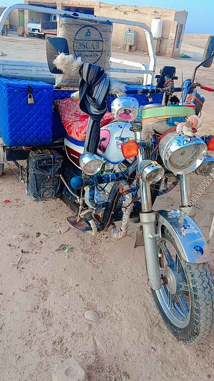 سلام عليكم ورحمة الله وبركاتة! ستوتة للبيع مديل 21محرك 200نضيفة مكفولة من كلشي تايارات جدد محرك نضيف كهربائيات شغالة سعر خاص ***********
