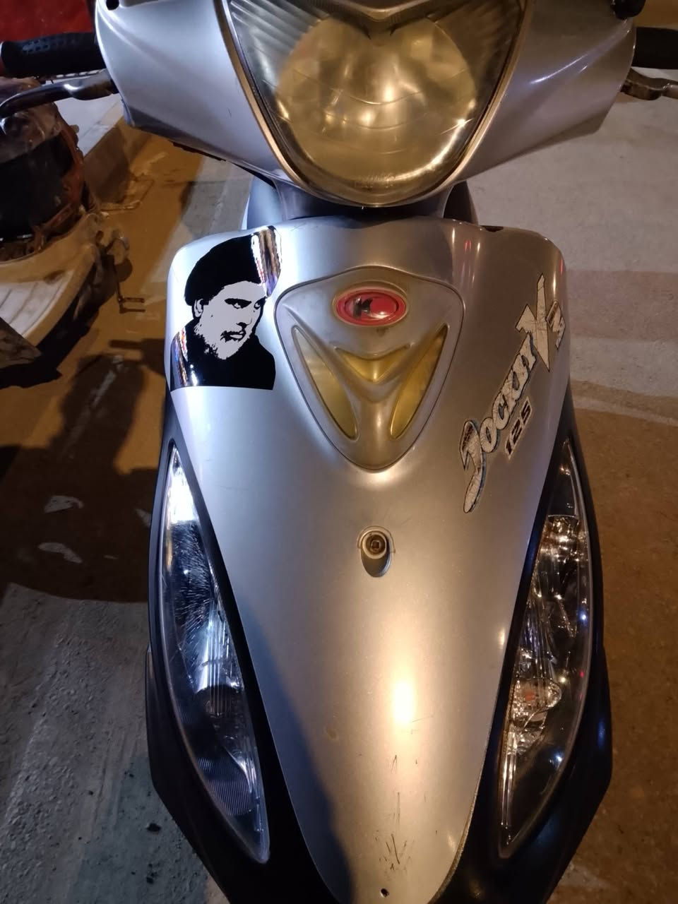 سلام عليكم دراجه للبيع كامكو بي تو دراجه كفاله عام شرط على فحص مكينه ما مفتوح شرط دراجه جاهزه من كلشي كهربائيات شغاله كلهه ختم واحد وي مكينه وين ما يعجبك فحص مديل 2018قفل سكان قفل جنطه كله شغال لايت عالي ناصي شغال شاير شغالات تواير توني شاد دراجه طالع حاوي من نجف سعر دراجه 800 وبيها مجال لشراي عنواني ناصريه مركز رقم الهاتف بي واتساب خاص مفتوح هم ***********
