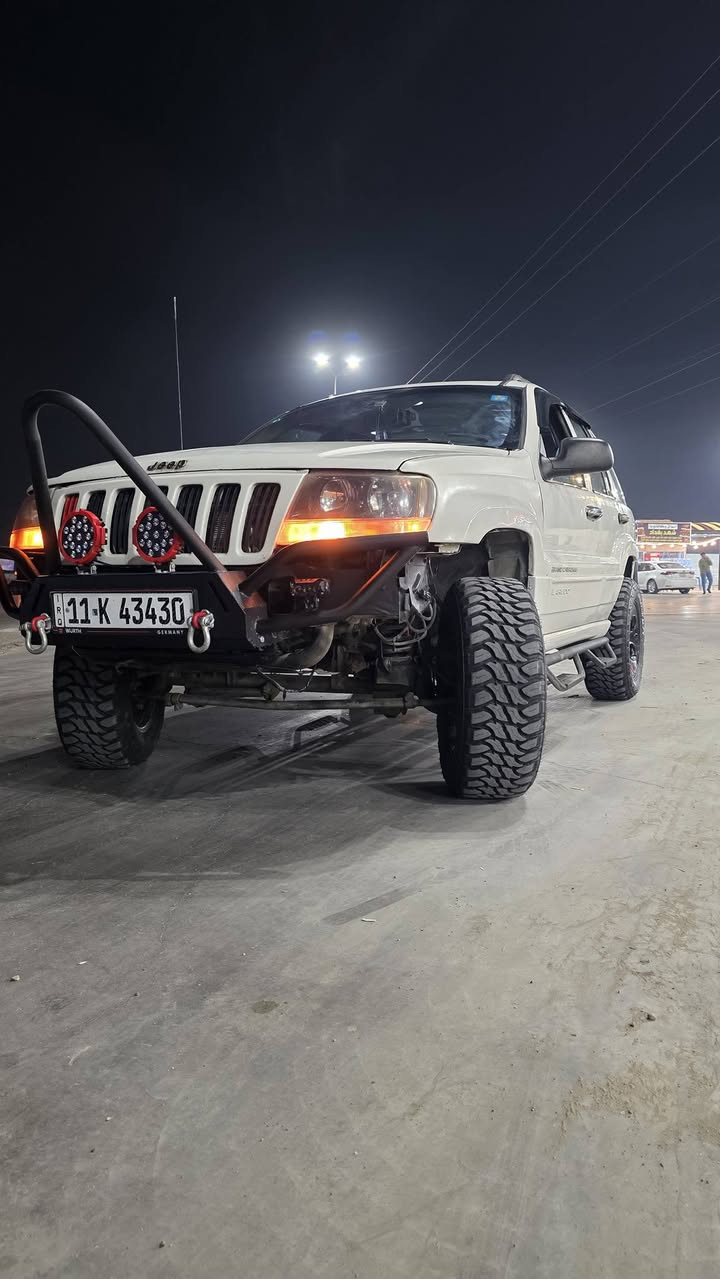 السلام عليكم
سعر الغراض البسيارة لا يعلق 
جيب كراند شيروكي موديل 2000
السيارة بلادية بلكامل مابيهة اي جطل 
السيارة بيهة تزويد 
1. منضومة غاز 
2. دعاميات امامية خلفية حديد 
علماً البلاديات موجودات 
3. قاعدة اسبير خلفية 
4. سويج بنل ( شنو السوج بنل ) ادا تحكم بل اضائة و الاضافات 
١. مربوط علية بوجكترات ارضية بلدعامية ٢. مربوط علة بروجكتراو الداريات الحمر ٣. مربوط علية لد بار ٤. مربوط علية بلوجكتر خلفي 
5. دروعة على الجام الخلفي ما مبين بصور بس بلفيديو الاخير 
6. كزوز رياضي ريمونت (يعني بوابات تنفتح و تنسد ريمونت) و موجود الصوت بلفيديو الاخير رعب 
7. ويل هارم اصلي امريكي الوحيد داخل بغداد ميحتاج سبيسر الويل هوة عريض و طالع عن السيارة ( للعلم وياهة تخم ويل جيب ٢٠٢٠ ) 
٨. تخم تاير جبلي امريكي سعرة فوك ال٤٠٠ $ (للعلم التاير البلاظي موجود) 
٩. صندوك قمارة التابوت موجود بلفيديو الاخير 
١٠. السيارة معلاية ثنين و نص 
الباقي كلة بلادي السيارة ستة سلندر تو ويل 
و اكو هواي شغلات ما الحك اكتبهن فة كتبت القليل بس 😂
مكاني بغداد السيارة باسمي رقم بغداد انكليزي 
سعرهة ٨٠ ورقة 
رقمي 
*********** 
و شكرا اسف اذا طولت و اسف اذا اكو اغلاط املائية
