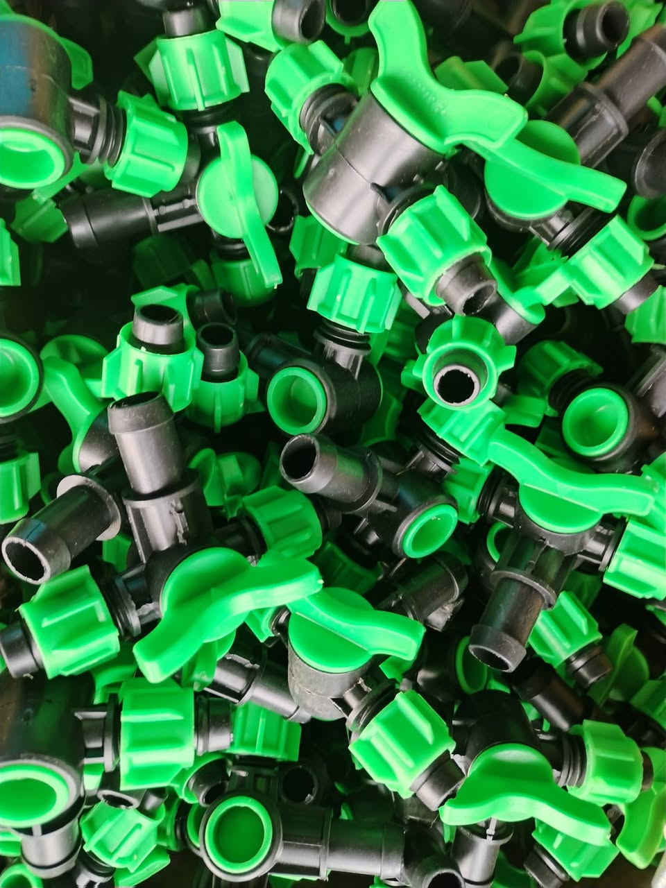 السلام عليكم ورحمة الله وبركاتة 

تم بحمد الله 
توفير صوندات تي تيب شريطي 

طول1000متر كل 10سم 4ثقوب كبير 
طول1500متر كل 10سم ثقب واحد دخل فلتر كل ثقب 
مع توفير جميع ملحقاتها بسعار مناسبه 

🔴العنوان مدخل العباسي الشلاله الشارع العام 

للاستفسار.    الاتصال ***********
