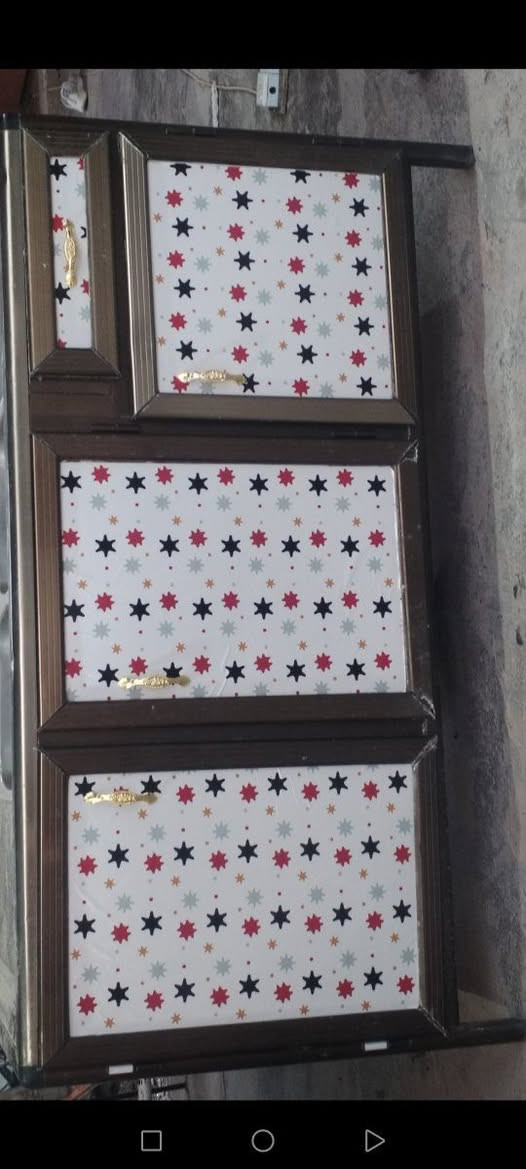 السلام عليكم سنك سعودي حطاطة حوضين الطول ١٧٠ سم السعر ٨٠
ميز بلازمة ٣٥
منامية جرباية ٦٠
بوفية صاج حطاطة الطول ٣متر السعر ١٠٠ وبي مجال سرير طفل طابقين السعر ٤٥ وبي مجال قليل 

 للاستفسار خاص اوالاتصال على الارقام التالية ***********
*********** فلوجة قرية المختار
