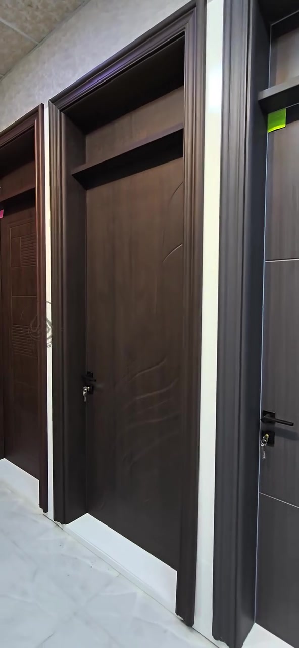 🚪✨ أبواب داخلية وخارجية جاهزة بأحدث التصاميم التركية والصينية ✨🚪
نوفر لكم أجود أنواع الأبواب الداخلية: ✔ أبواب HDF الحديثة ✔ أبواب WPC المقاومة للرطوبة ✔ تصاميم عصرية وألوان متنوعة ✔ جودة عالية وتشطيبات أنيقة ✔ متانة وعزل ممتاز يدوم لسنوات
مناسبة للمنازل الحديثة والفنادق والمكاتب 🏡
العنوان: ذي قار قلعة سكر
📩 للاستفسار والأسعار يرجى التواصل عبر الصفحة أو الاتصال المباشر.
هاتف:***********
