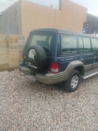 ٦ سلندر • بنزين • موديل ٢٠٠١